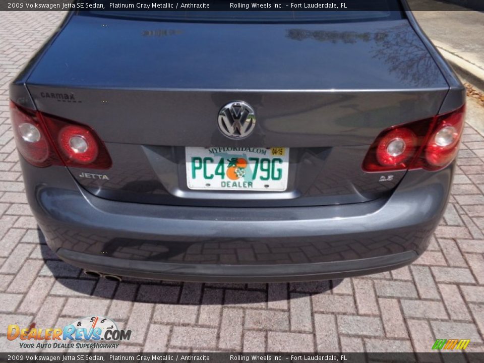 2009 Volkswagen Jetta SE Sedan Platinum Gray Metallic / Anthracite Photo #34