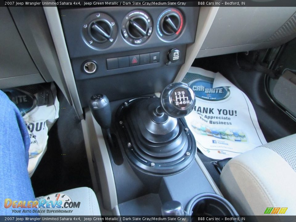 2007 Jeep Wrangler Unlimited Sahara 4x4 Jeep Green Metallic / Dark Slate Gray/Medium Slate Gray Photo #15