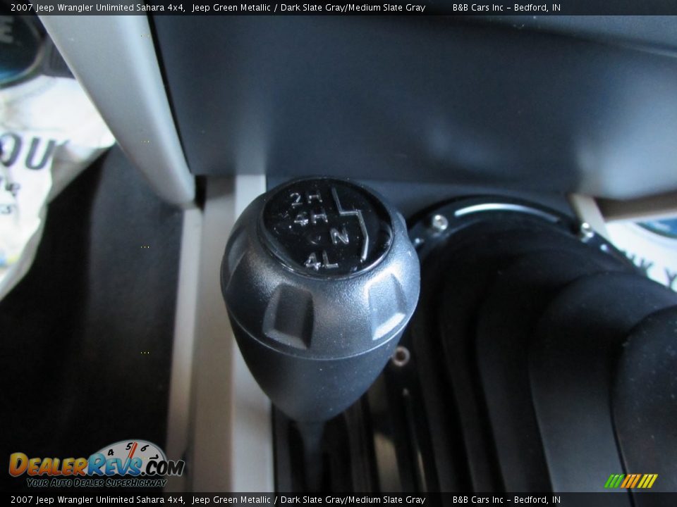 2007 Jeep Wrangler Unlimited Sahara 4x4 Jeep Green Metallic / Dark Slate Gray/Medium Slate Gray Photo #16