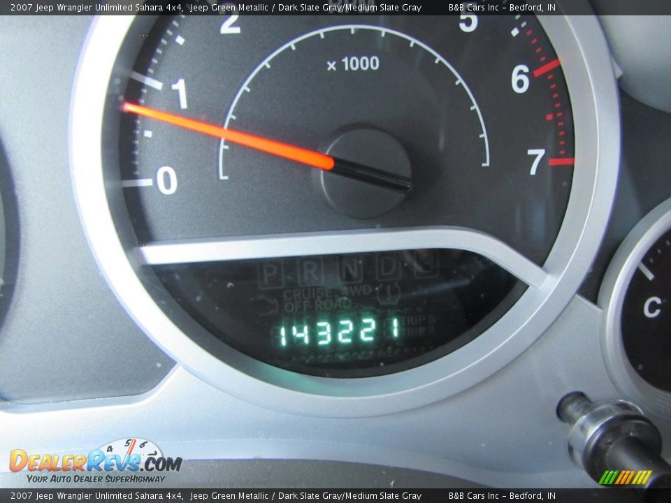 2007 Jeep Wrangler Unlimited Sahara 4x4 Jeep Green Metallic / Dark Slate Gray/Medium Slate Gray Photo #21