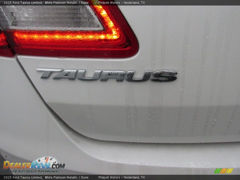 2015 Ford Taurus Limited White Platinum Metallic / Dune Photo #13