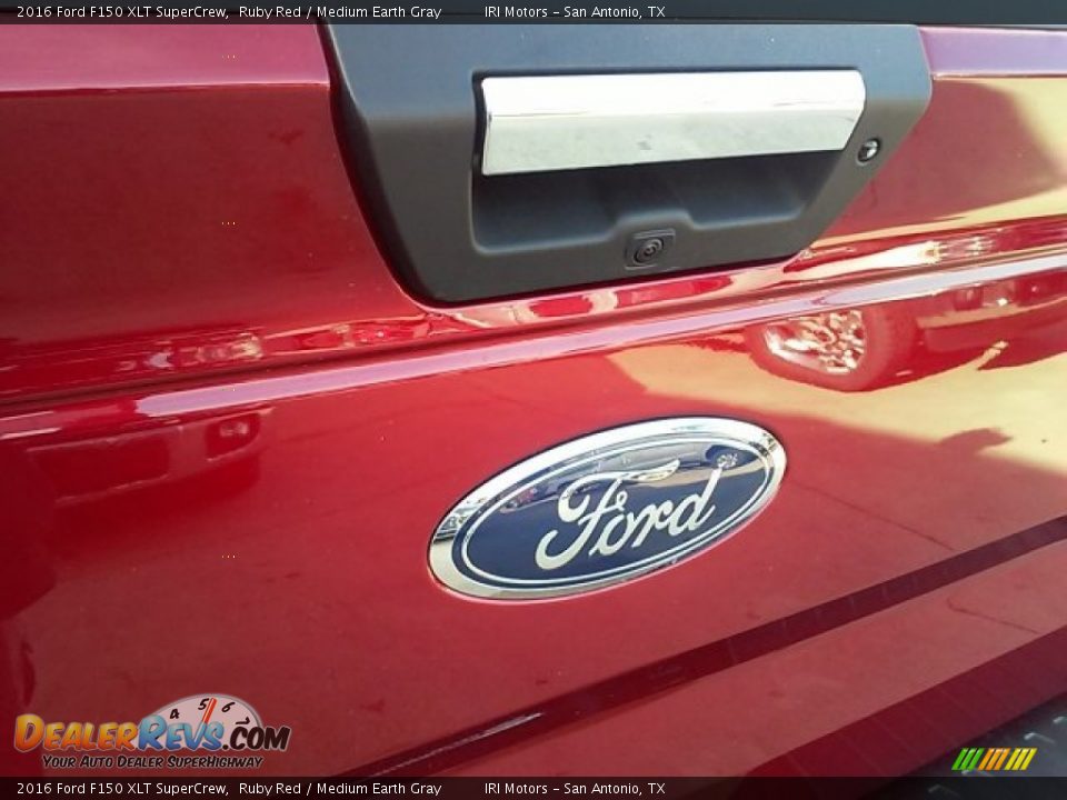 2016 Ford F150 XLT SuperCrew Ruby Red / Medium Earth Gray Photo #13