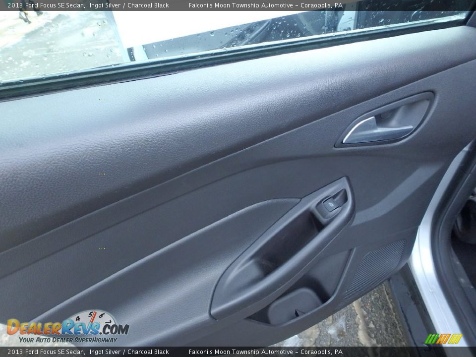 2013 Ford Focus SE Sedan Ingot Silver / Charcoal Black Photo #18