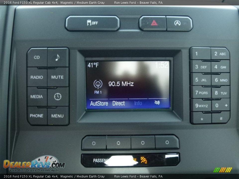 Controls of 2016 Ford F150 XL Regular Cab 4x4 Photo #19
