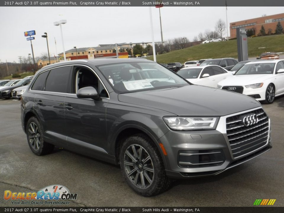 Front 3/4 View of 2017 Audi Q7 3.0T quattro Premium Plus Photo #6