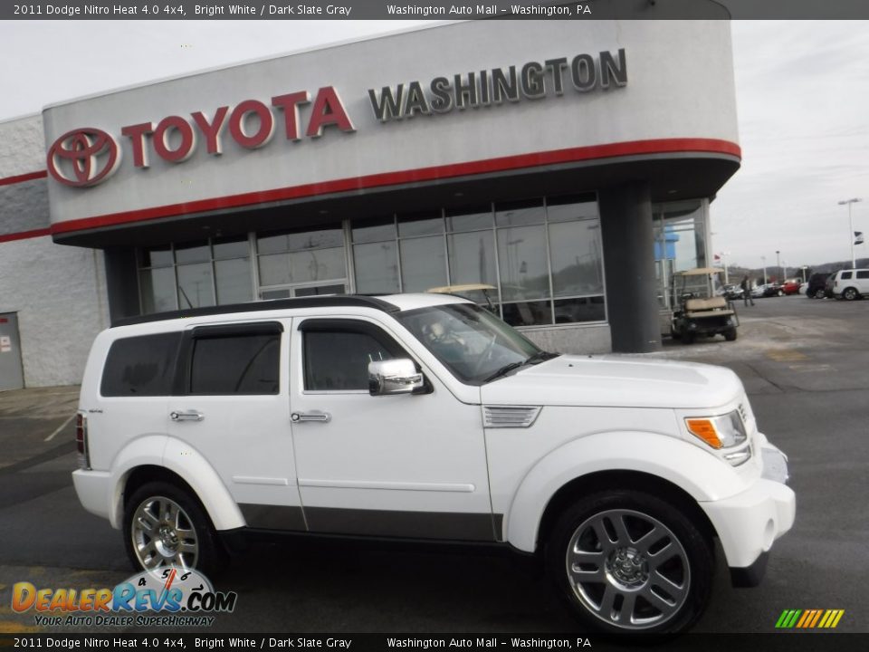 2011 Dodge Nitro Heat 4.0 4x4 Bright White / Dark Slate Gray Photo #3