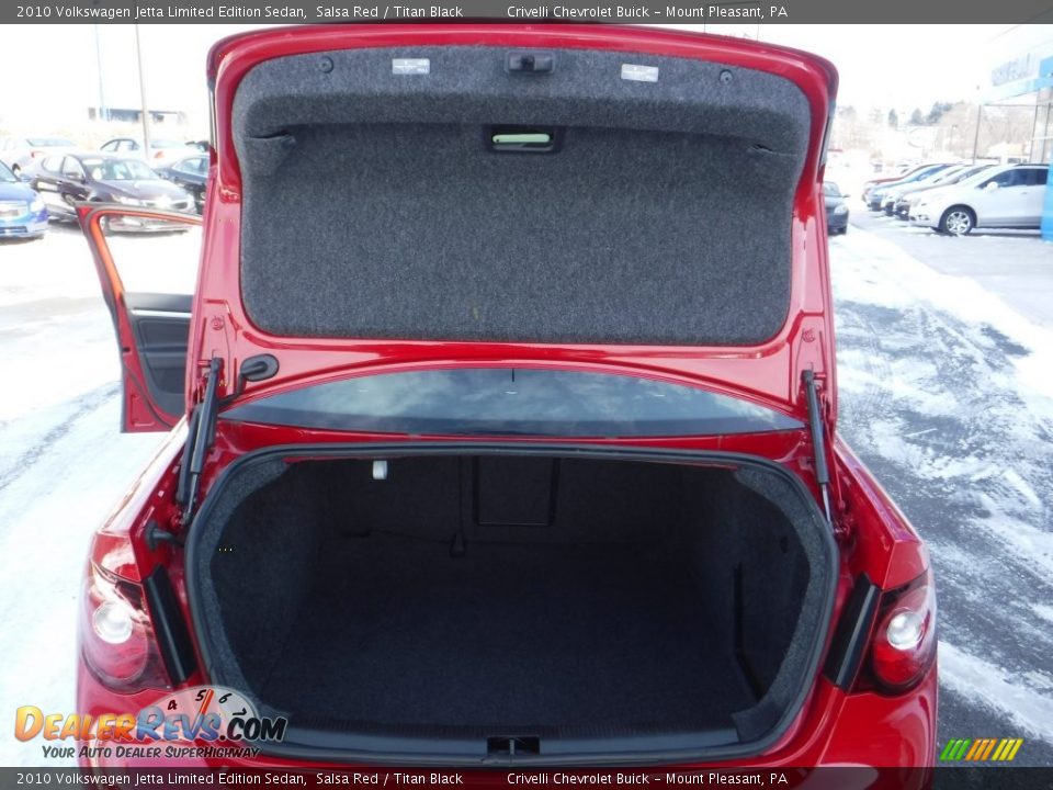 2010 Volkswagen Jetta Limited Edition Sedan Salsa Red / Titan Black Photo #23