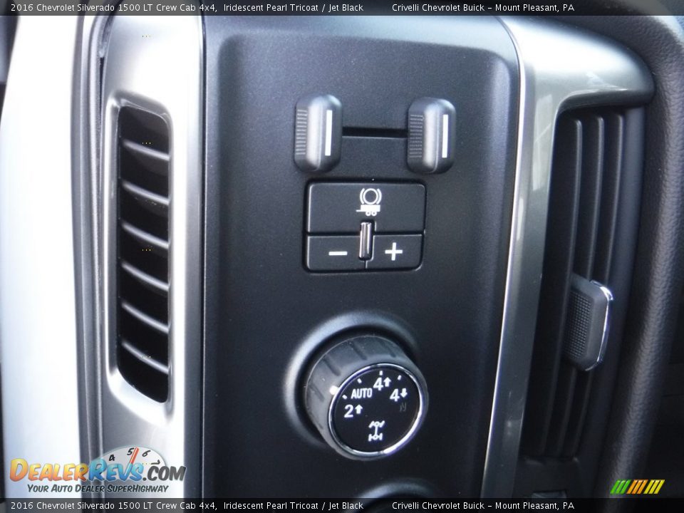 2016 Chevrolet Silverado 1500 LT Crew Cab 4x4 Iridescent Pearl Tricoat / Jet Black Photo #12