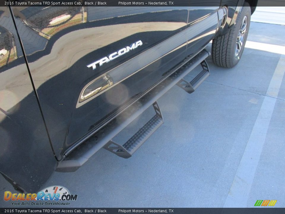 2016 Toyota Tacoma TRD Sport Access Cab Black / Black Photo #12