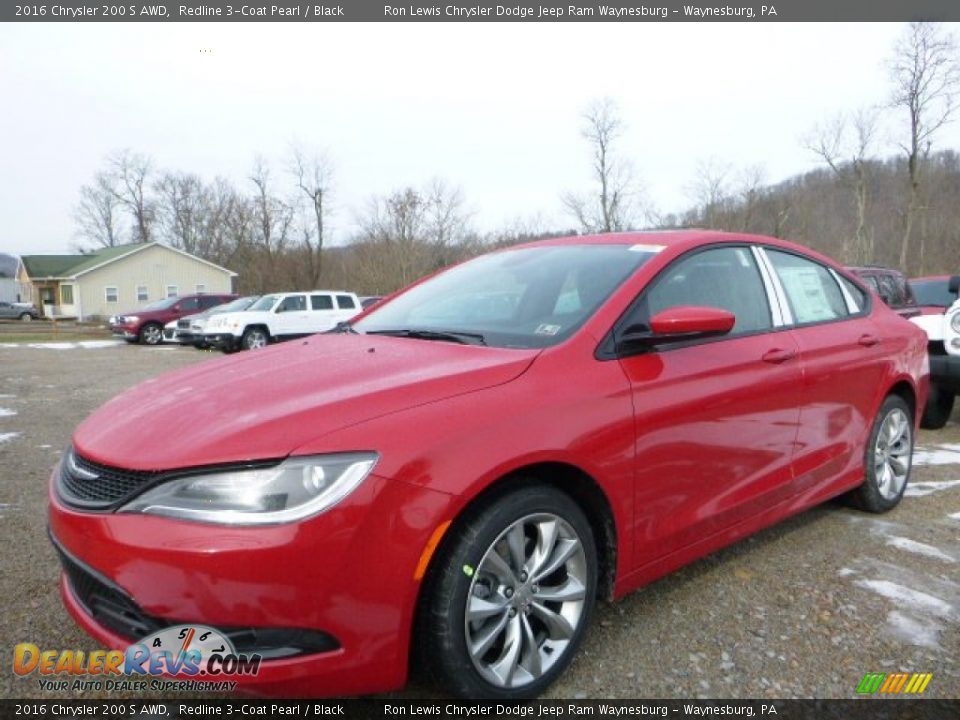 Front 3/4 View of 2016 Chrysler 200 S AWD Photo #1