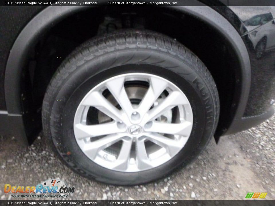 2016 Nissan Rogue SV AWD Magnetic Black / Charcoal Photo #2