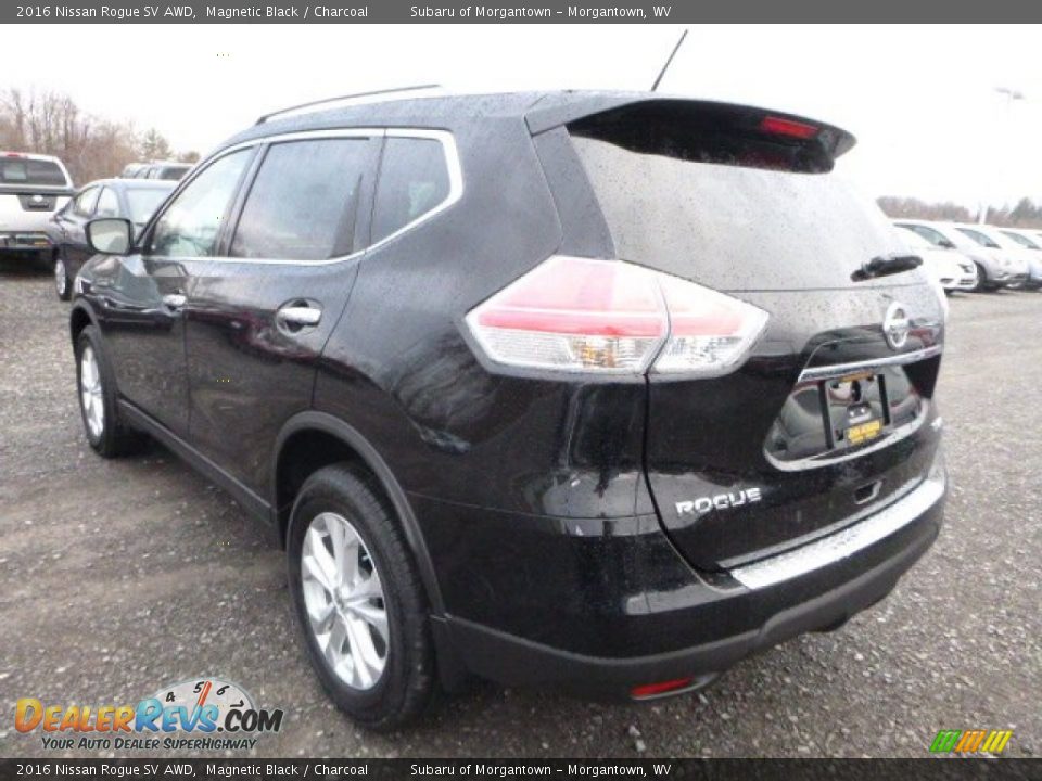 2016 Nissan Rogue SV AWD Magnetic Black / Charcoal Photo #9