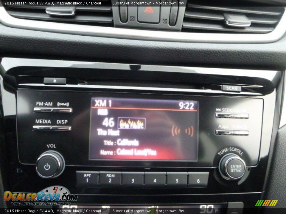 2016 Nissan Rogue SV AWD Magnetic Black / Charcoal Photo #17