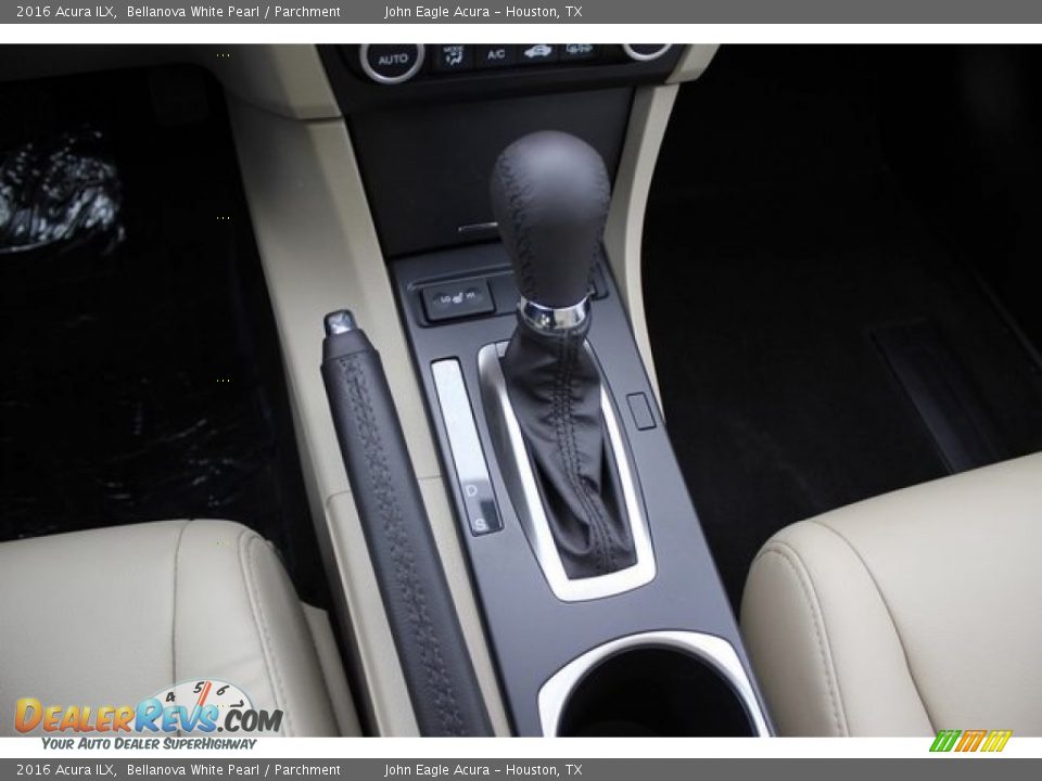 2016 Acura ILX Bellanova White Pearl / Parchment Photo #12
