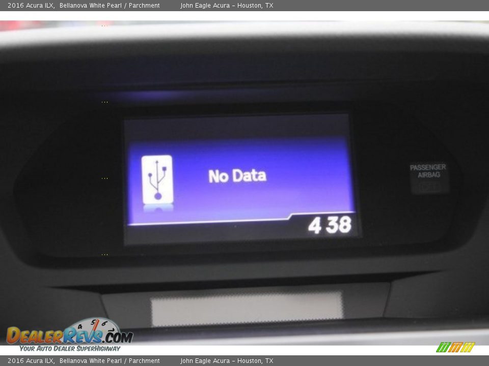2016 Acura ILX Bellanova White Pearl / Parchment Photo #28