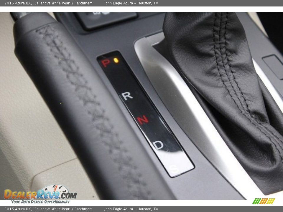2016 Acura ILX Bellanova White Pearl / Parchment Photo #32