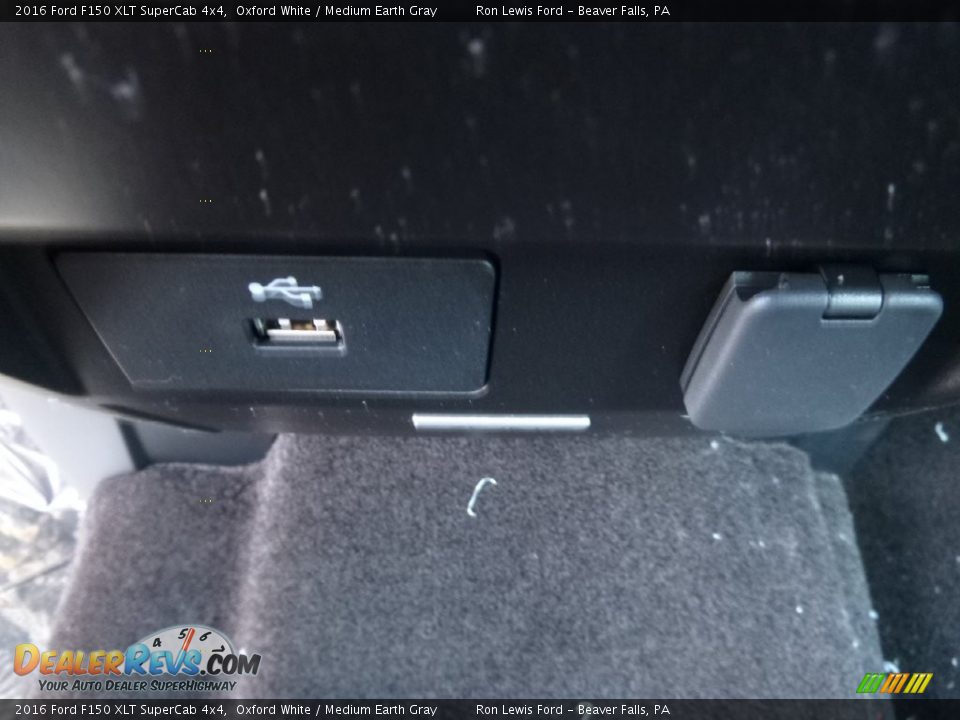 2016 Ford F150 XLT SuperCab 4x4 Oxford White / Medium Earth Gray Photo #19