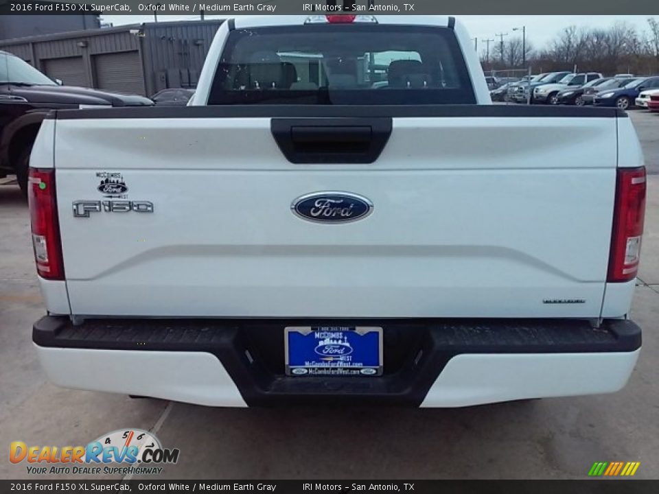 2016 Ford F150 XL SuperCab Oxford White / Medium Earth Gray Photo #12