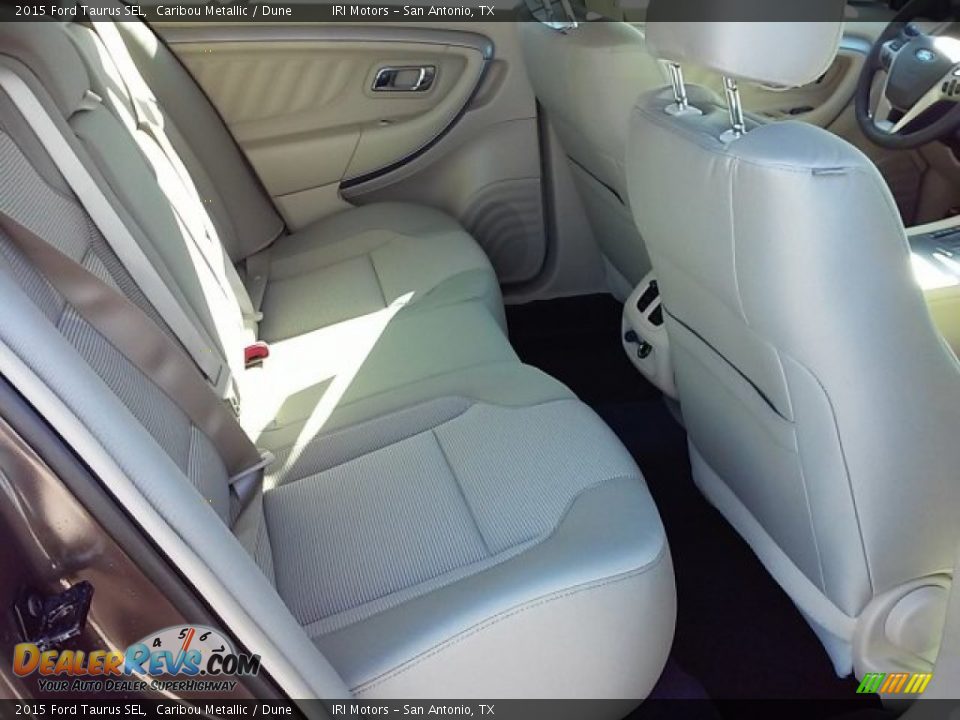 2015 Ford Taurus SEL Caribou Metallic / Dune Photo #13