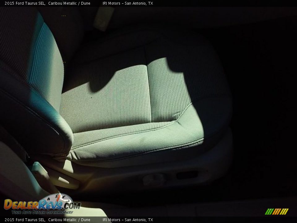 2015 Ford Taurus SEL Caribou Metallic / Dune Photo #15