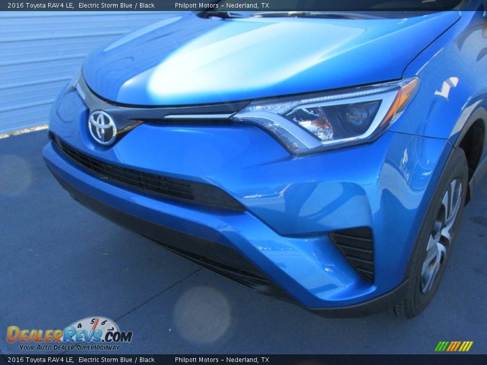 2016 Toyota RAV4 LE Electric Storm Blue / Black Photo #10