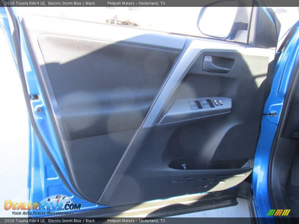 2016 Toyota RAV4 LE Electric Storm Blue / Black Photo #19