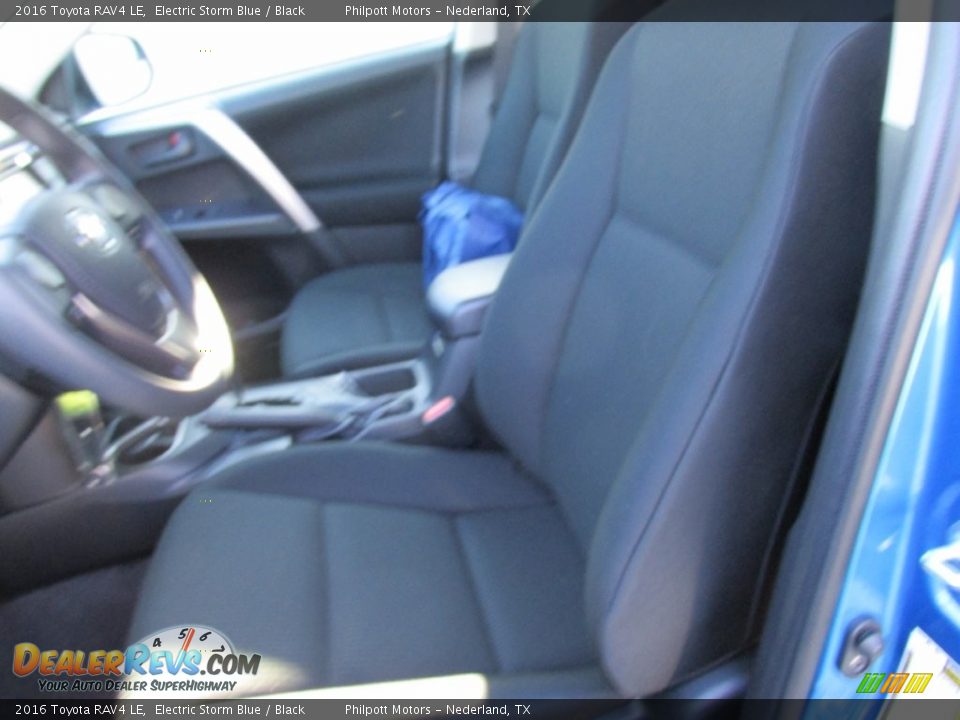 2016 Toyota RAV4 LE Electric Storm Blue / Black Photo #21