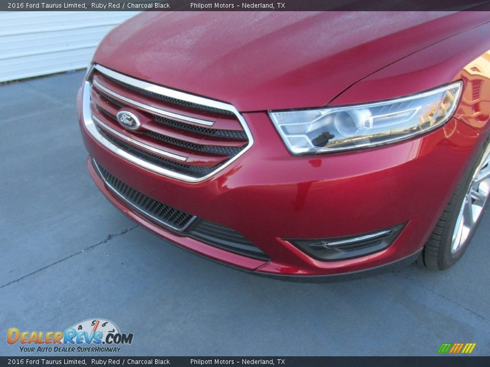 2016 Ford Taurus Limited Ruby Red / Charcoal Black Photo #8