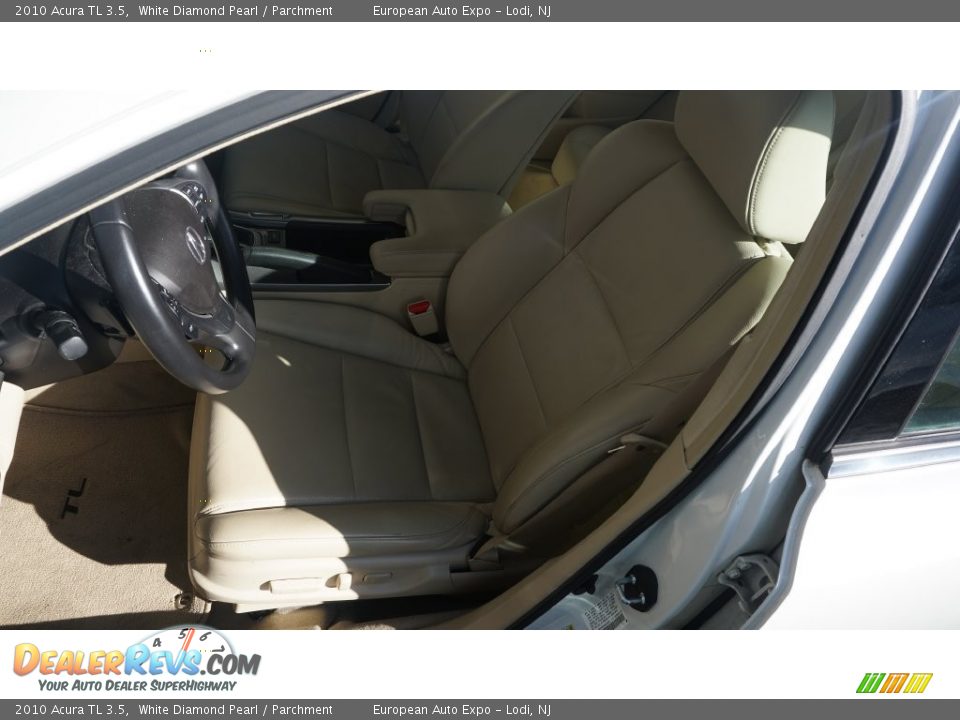 2010 Acura TL 3.5 White Diamond Pearl / Parchment Photo #10