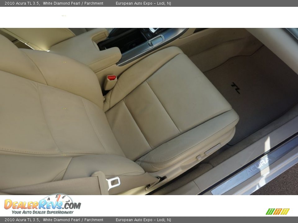 2010 Acura TL 3.5 White Diamond Pearl / Parchment Photo #11