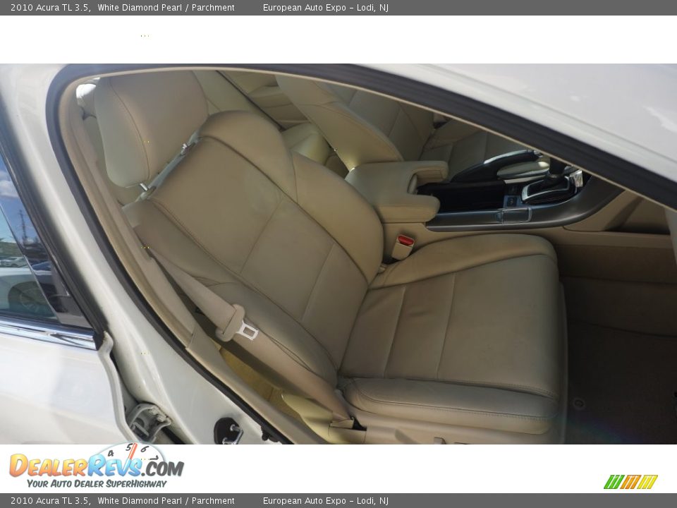 2010 Acura TL 3.5 White Diamond Pearl / Parchment Photo #12
