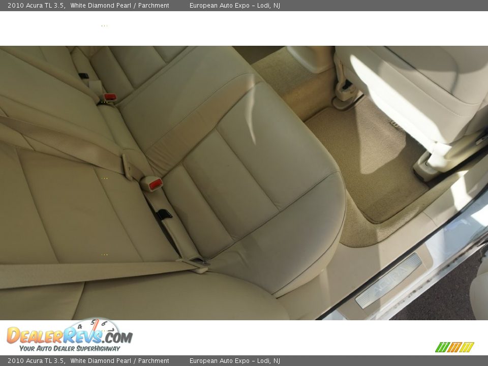 2010 Acura TL 3.5 White Diamond Pearl / Parchment Photo #13