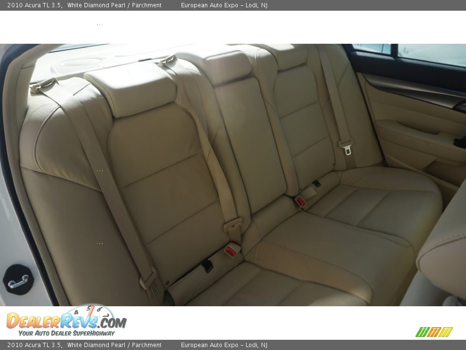 2010 Acura TL 3.5 White Diamond Pearl / Parchment Photo #14