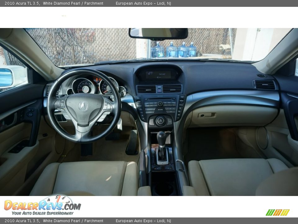 2010 Acura TL 3.5 White Diamond Pearl / Parchment Photo #17