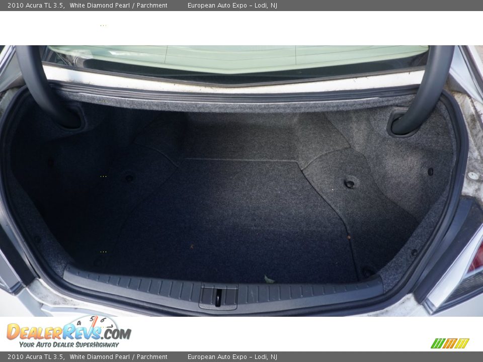2010 Acura TL 3.5 White Diamond Pearl / Parchment Photo #34