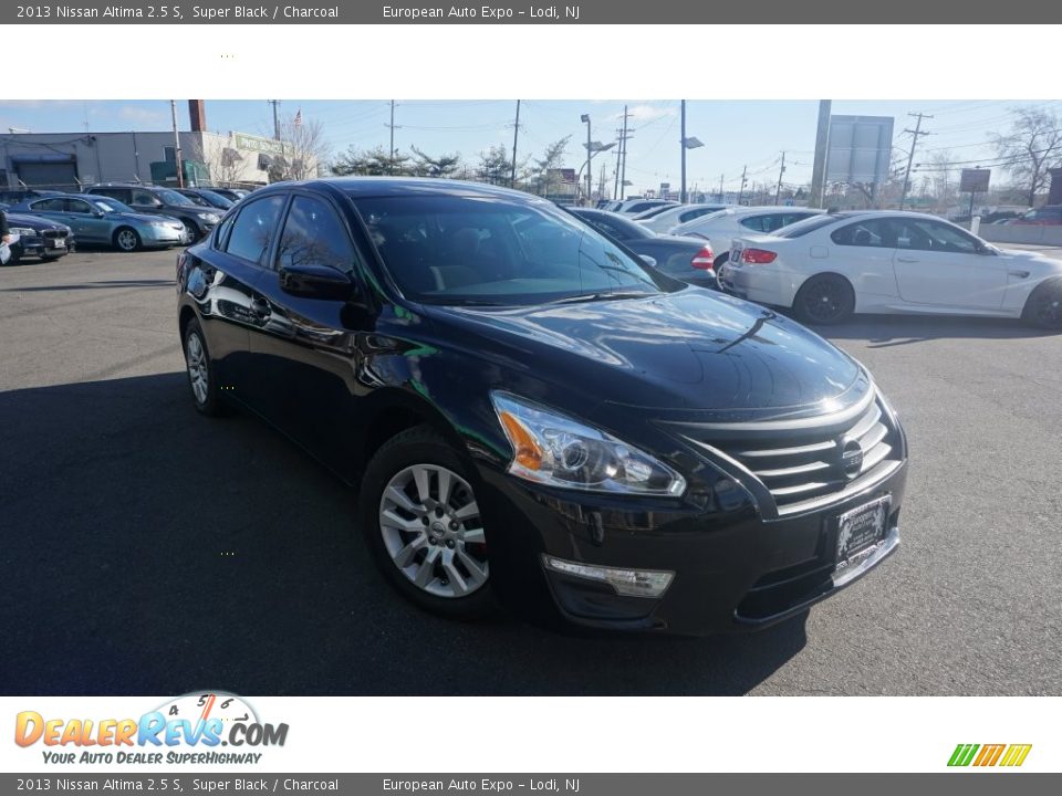 2013 Nissan Altima 2.5 S Super Black / Charcoal Photo #2