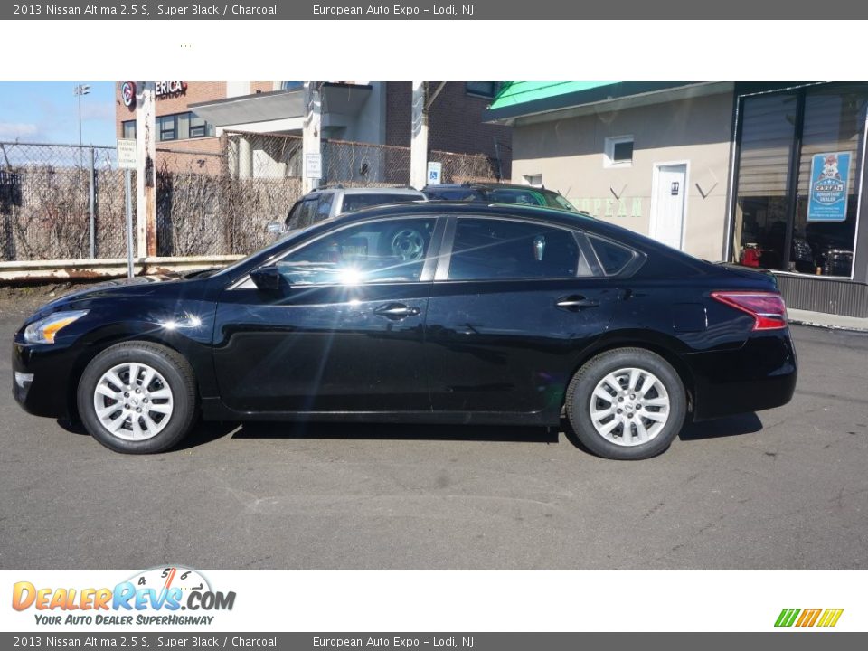 2013 Nissan Altima 2.5 S Super Black / Charcoal Photo #6
