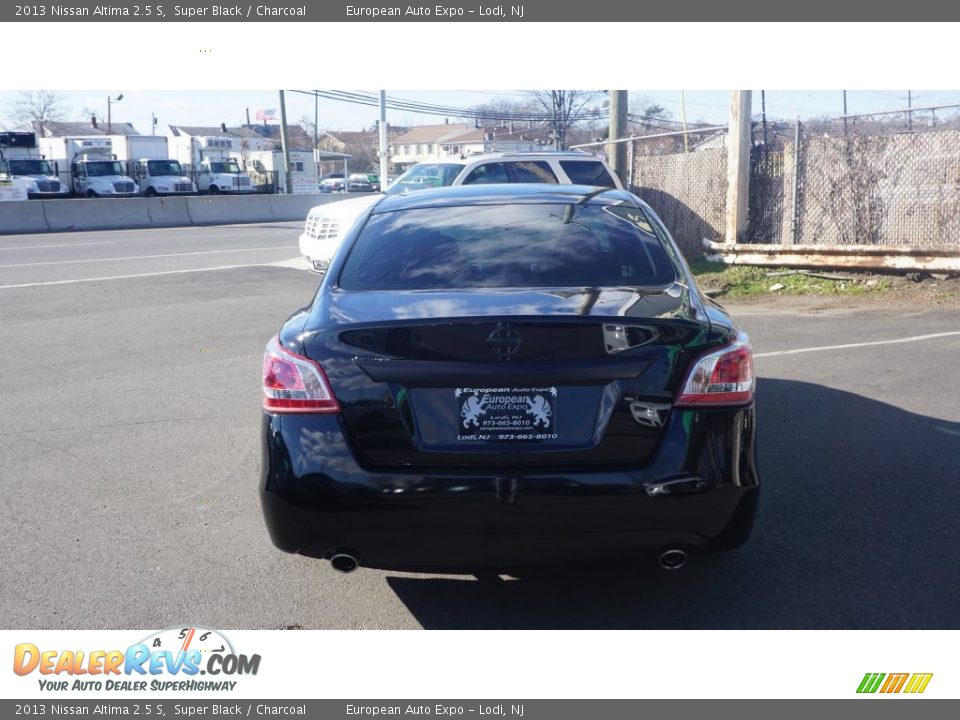2013 Nissan Altima 2.5 S Super Black / Charcoal Photo #7