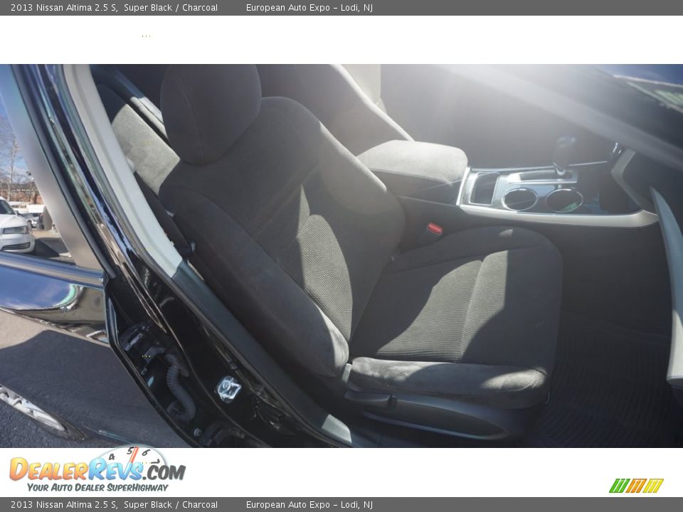 2013 Nissan Altima 2.5 S Super Black / Charcoal Photo #12
