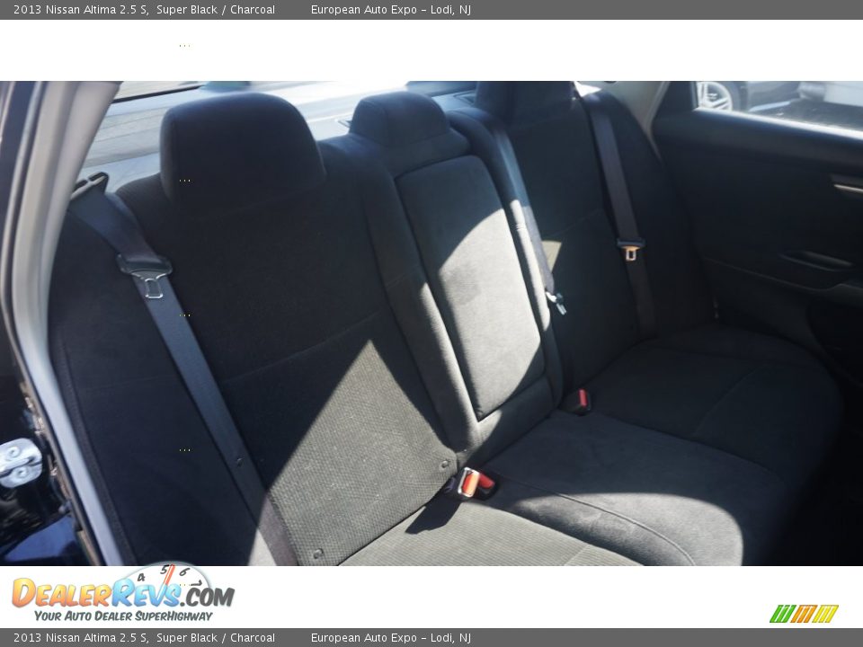 2013 Nissan Altima 2.5 S Super Black / Charcoal Photo #14
