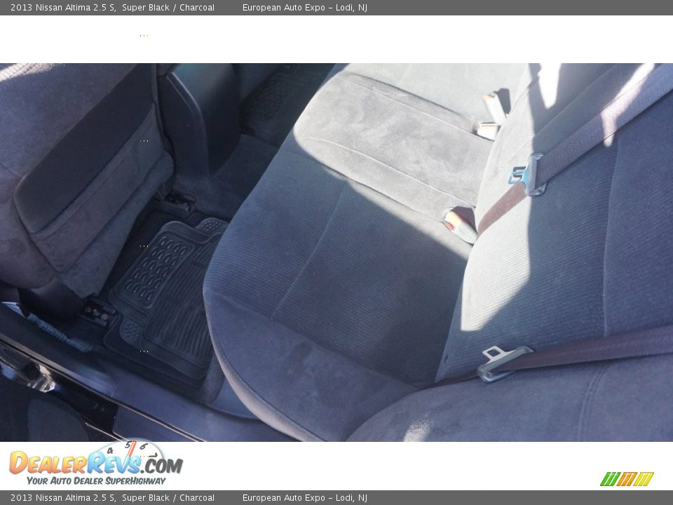 2013 Nissan Altima 2.5 S Super Black / Charcoal Photo #15