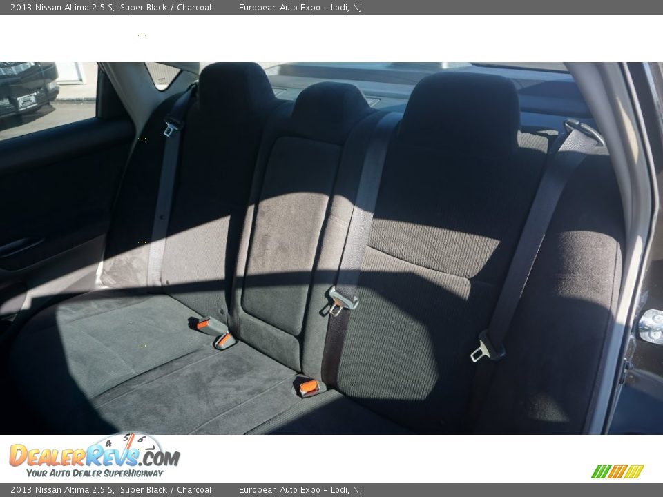 2013 Nissan Altima 2.5 S Super Black / Charcoal Photo #16