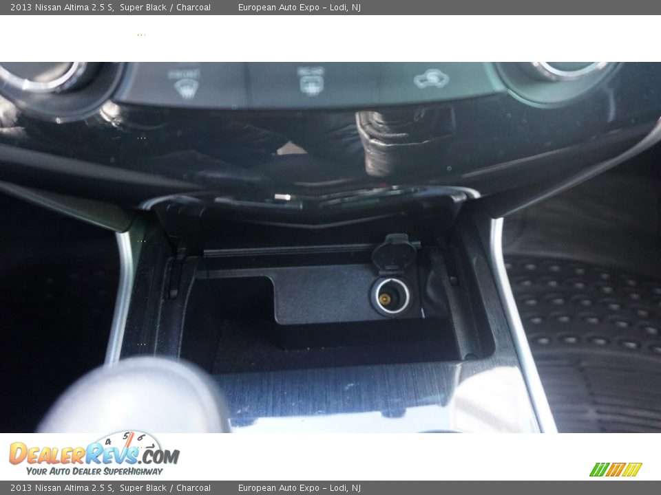 2013 Nissan Altima 2.5 S Super Black / Charcoal Photo #25