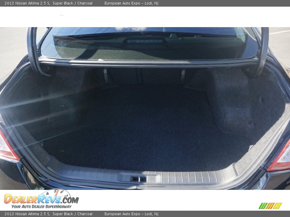 2013 Nissan Altima 2.5 S Super Black / Charcoal Photo #27