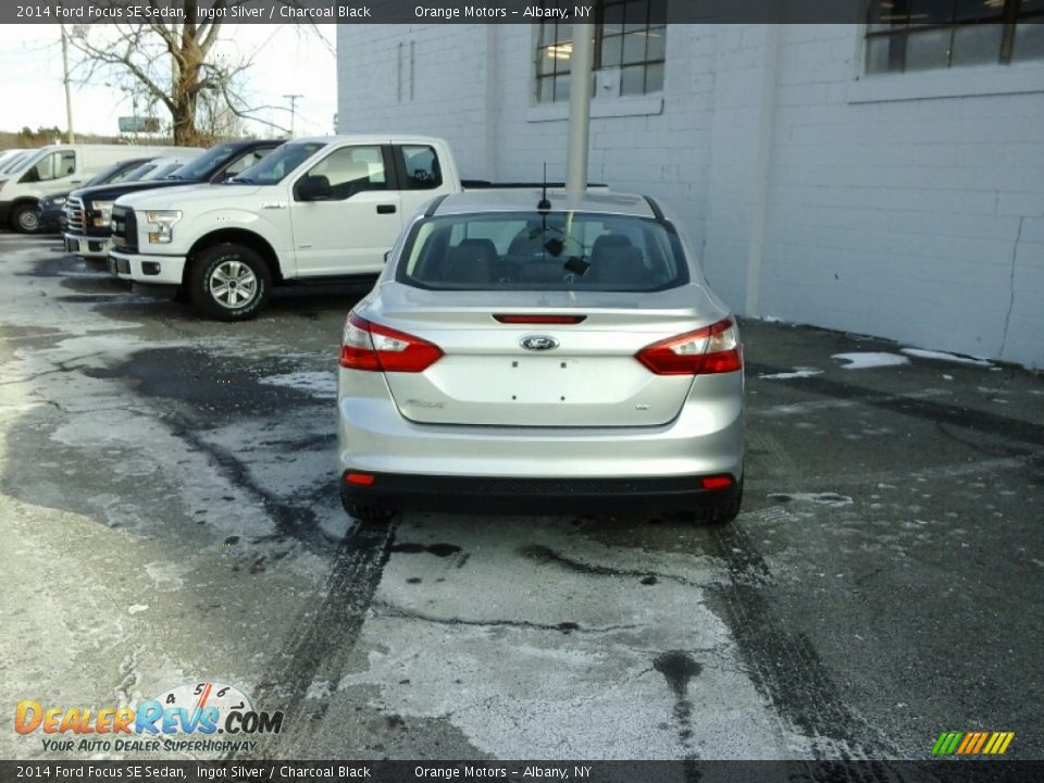 2014 Ford Focus SE Sedan Ingot Silver / Charcoal Black Photo #5