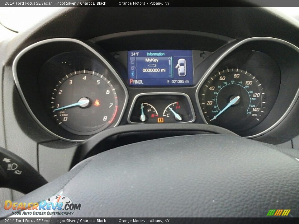 2014 Ford Focus SE Sedan Ingot Silver / Charcoal Black Photo #12
