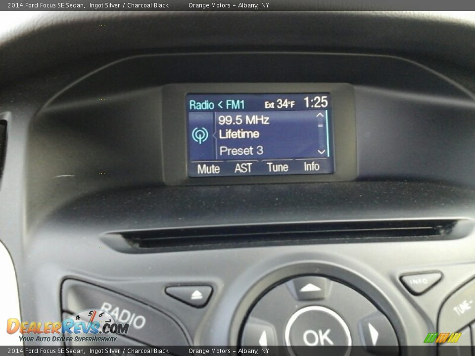 2014 Ford Focus SE Sedan Ingot Silver / Charcoal Black Photo #13