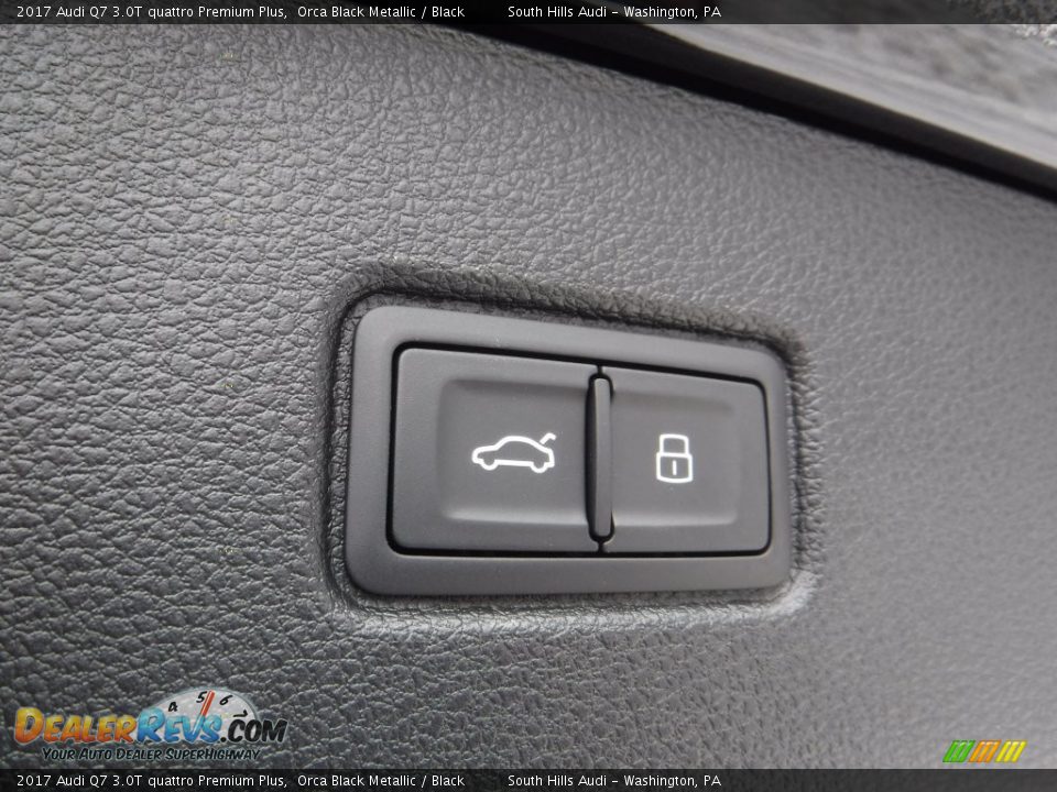 Controls of 2017 Audi Q7 3.0T quattro Premium Plus Photo #34