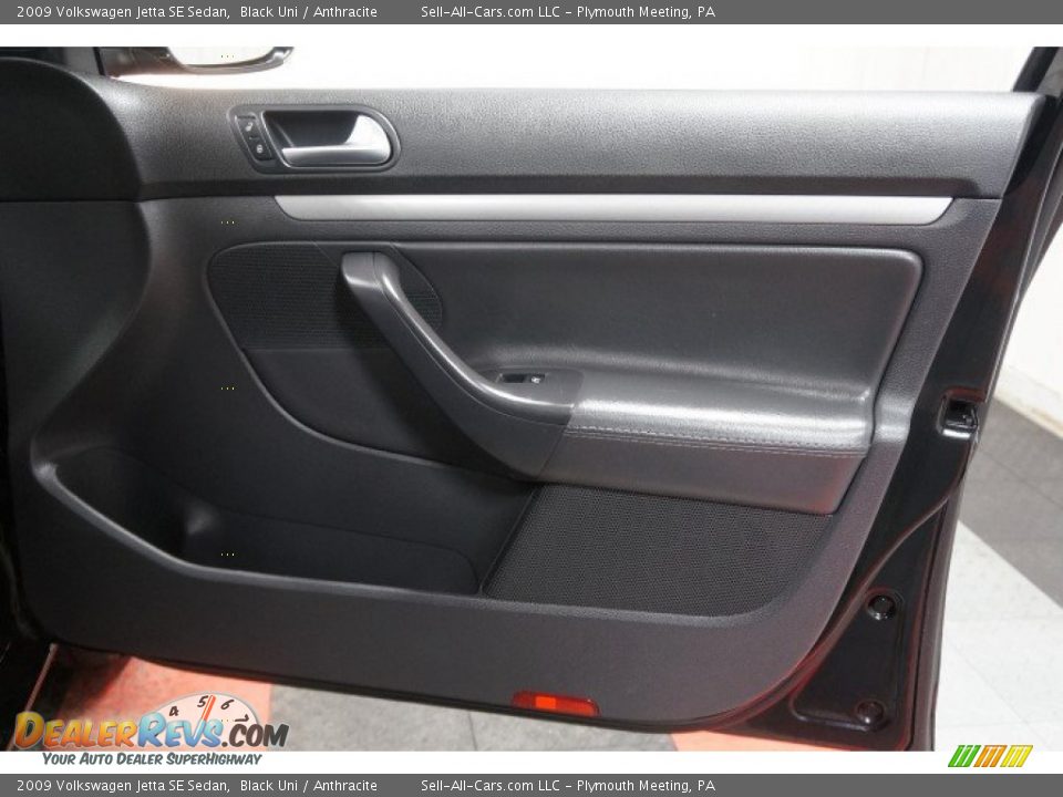 2009 Volkswagen Jetta SE Sedan Black Uni / Anthracite Photo #17