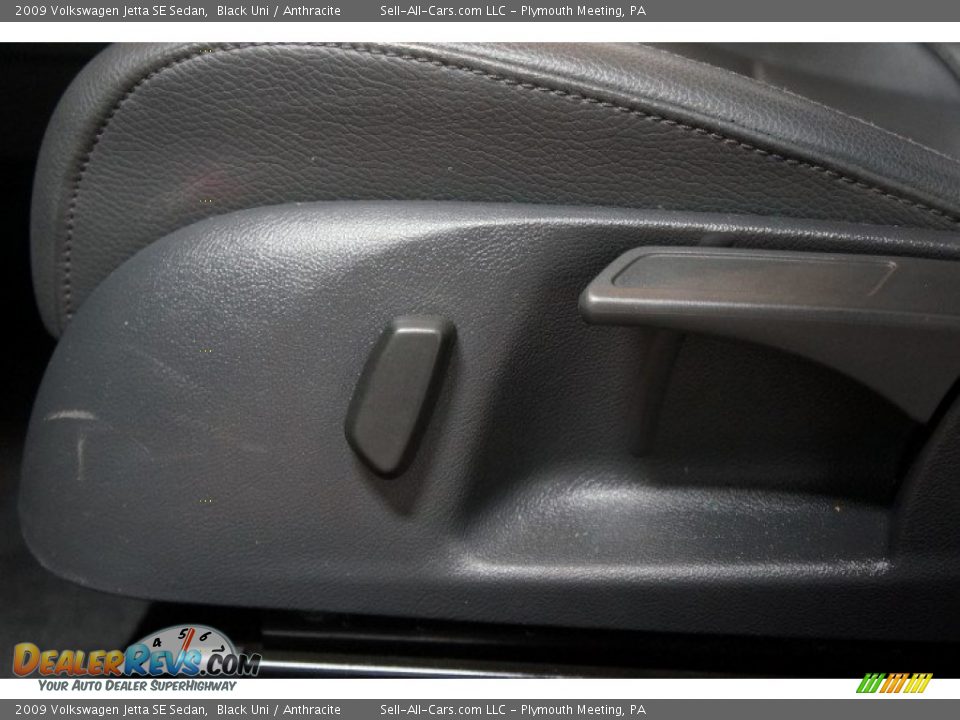 2009 Volkswagen Jetta SE Sedan Black Uni / Anthracite Photo #24